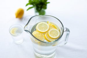 Lee más sobre el artículo Agua de limón